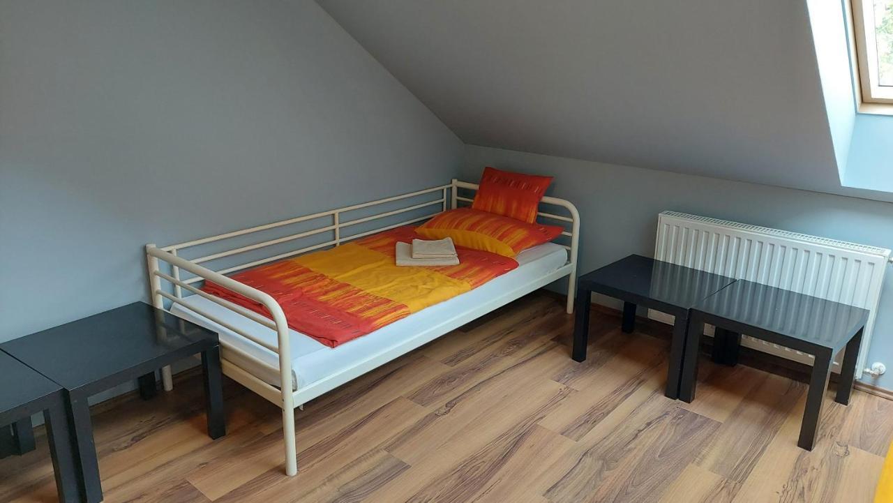 Bordany Hostel Экстерьер фото