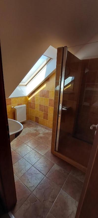 Bordany Hostel Экстерьер фото